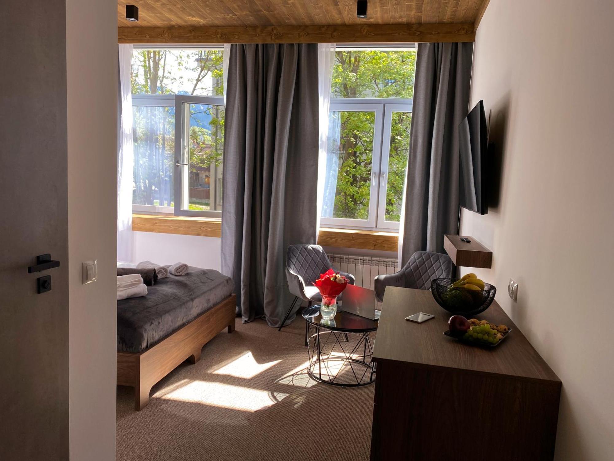 Apartamenty Krupowki 20 Zakopane Rum bild
